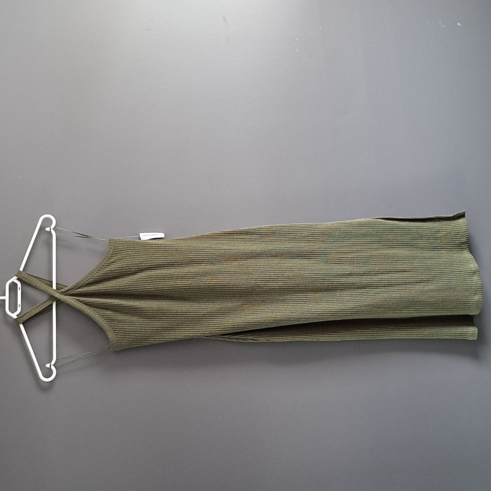 NWT Old Navy Fitted Rib-Knit Halter Midi Dress